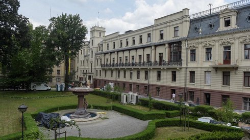 Trwają prace przy rewitalizacji pałacu i ogrodu Izraela Poznańskiego fot. Paweł Łacheta