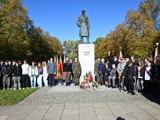 Październik Legionowy przy pomniku Legionów. Fot. A. Janecki, UMŁ. 