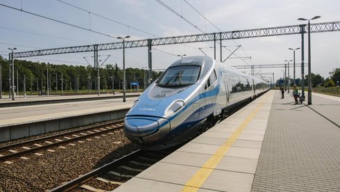 Pendolino na stacji Łódź Widzew fot. Radosław Jóźwiak / UMŁ