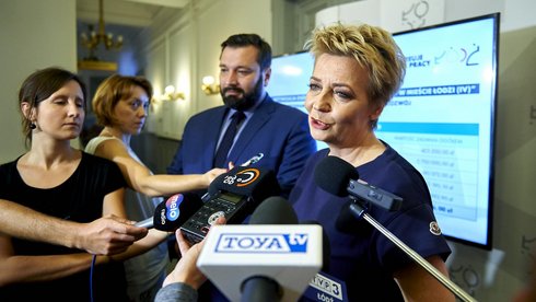 Prezydent Łodzi Hanna Zdanowska zachęca do skorzystania z programu aktywizacji fot. Radosław Jóźwiak / UMŁ