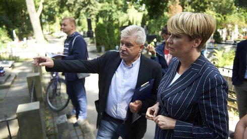 Ratujemy łódzką tożsamość. Miasto pomaga odnowić kolejny pomnik nagrobny na Starym Cmentarzu fot. Radosław Jóźwiak / UMŁ