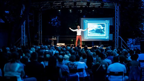 W lipcu i sierpniu "Pasaż Róży" będzie gościł na plenerowej scenie najlepsze polskie teatry fot. z arch. ŁCW