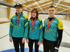 Trener Kyle Doering, Adela Walczak i Andrzej Augustyniak