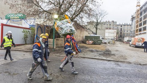 We wtorek (21 listopada) na budynku Ogrodowa Office zawisła wiecha fot. Stefan Brajter / UMŁ