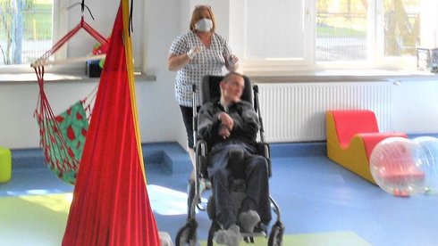 Dom Pomocy Społecznej dla dzieci i młodzieży niepełnosprawnej intelektualnie w Łodzi przy ul. Sierakowskiego ma nową salę polisensoryczną.