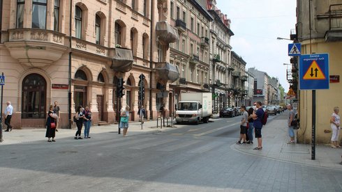 Od niedzieli przywrócony zostanie ruch jednokierunkowy na ul. Próchnika i Rewolucji 1905 r. mat. ZDiT