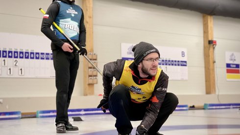 Konrad Stych oraz Aleksander Grzelka - aktualny mistrz i wicemistrz Polski mężczyzn w curlingu.