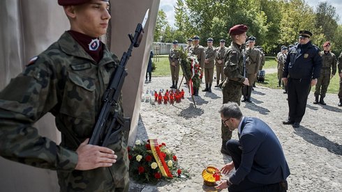 Uroczystości przy Pomniku Martyrologii Dzieci fot. Radosław Jóźwiak / UMŁ
