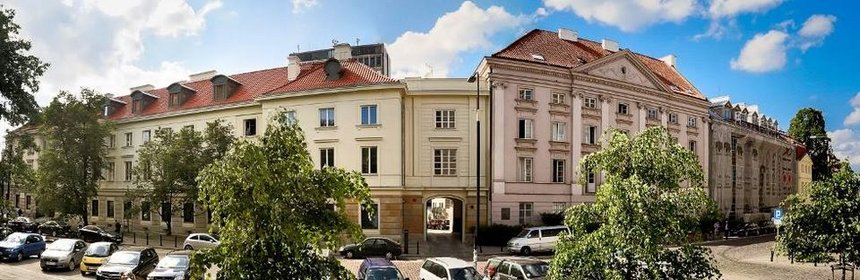 fot. https://www.facebook.com/WydzialNaukEkonomicznychUW