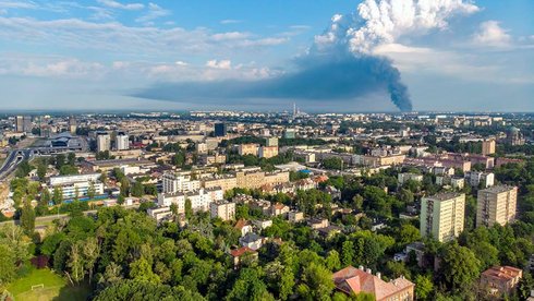 Z terenu Łodzi widoczny był dym unoszący się nad Zgierzem fot. Stefan Brajter / UMŁ