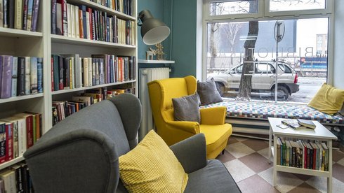 Czytelnia dla studentów, przestrzeń dla rodzin z dziećmi, sala warsztatowa. Otwieramy odnowioną bibliotekę fot. Stefan Brajter / UMŁ