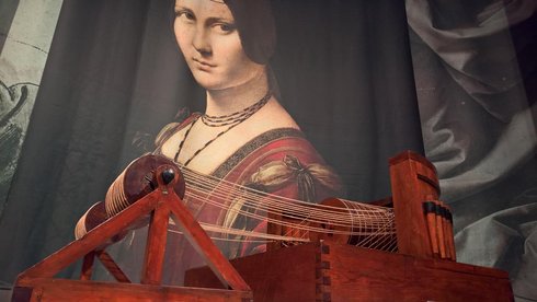 Ostatnie przygotowania do otwarcia międzynarodowej wystawy „Leonardo da Vinci – Energia Umysłu” w hali maszyn EC1 w Łodzi fot. Wojciech Markiewicz / UMŁ