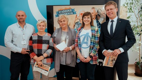 Do seniorów trafi 60 tysięcy bezpłatnych informatorów z programem tegorocznych Senioraliów fot. Radosław Żydowicz / UMŁ