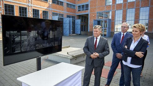Pociąg Impuls2 pojawi się na trasach Łodzi i regionu. Prezentacji towarzyszyć będzie koncert Grzegorza Hyżego, którego hity królują na listach przebojów fot. Radosław Jóźwiak / UMŁ